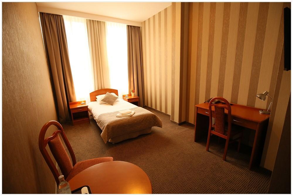 Hotel Polonez Krakow Bagian luar foto